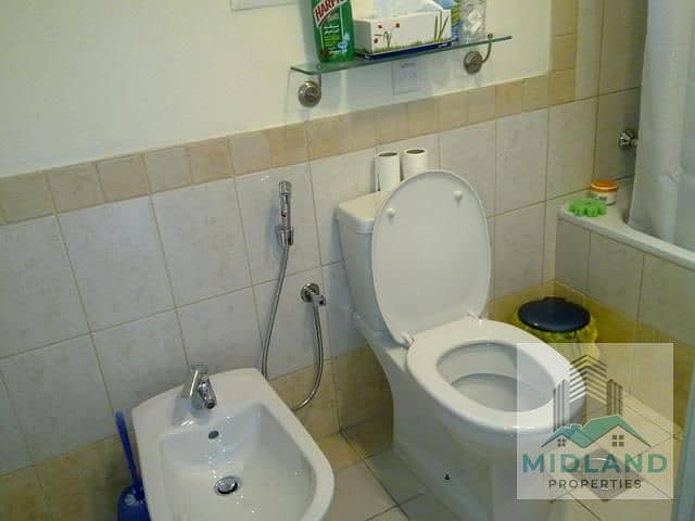 22 18- Master Bed Room Washroom. jpg
