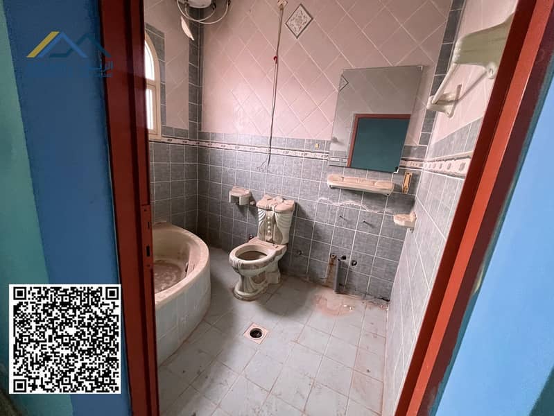 8 223e866b-8da8-450f-a18c-a1048e5a89d8. jpg