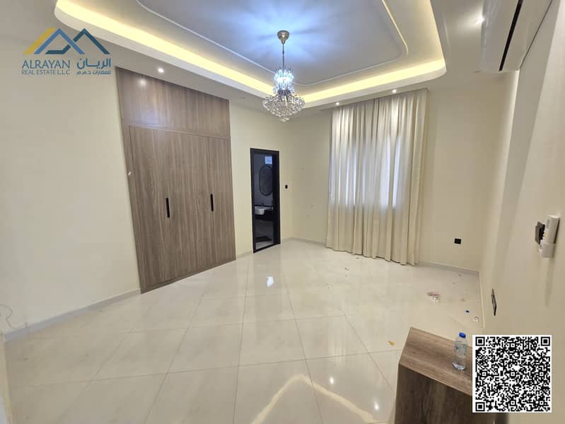 38 ef67cc4c-8be5-4e8a-a593-7f38963d3893. jpg
