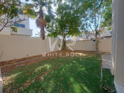 4 Bedroom Townhouse for Sale in Al Reef, Abu Dhabi - 76f2f15b-4f4e-4f0b-a67e-1a64d09f1bbe. jpg