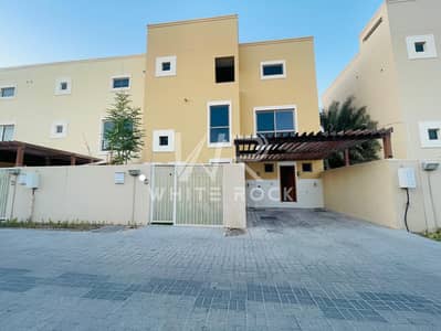 4 Bedroom Villa for Rent in Al Raha Gardens, Abu Dhabi - a69c2050-1de1-428b-889c-668a1b4c96b3. jpg