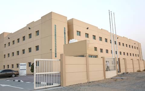 Labour Camp for Sale in Al Jurf, Ajman - what-are-the-labor-accommodations-requirments-in-. jpg