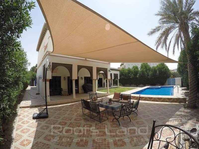 Amazing 5 bed villa with pool in Ponderosa