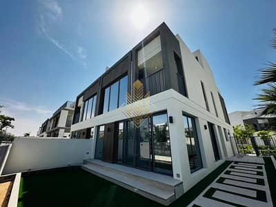 4 Bedroom Villa for Rent in Tilal Al Ghaf, Dubai - Landscaped| Close Kitchen | Ready to Move in