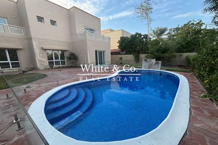 5 Bedroom Villa for Rent in The Meadows, Dubai - Private Pool | Lake Views | 5 Bedrooms