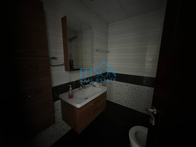 6 52dbd8da-62a4-424e-9221-72068b64dbe9. jpg