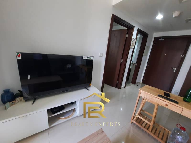 4 ec08d04c-83d4-40ef-be17-93d7d22670ce. jpg