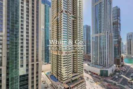 1 Bedroom Flat for Sale in Dubai Marina, Dubai - Vacant | Partial Marina | Larger Layout