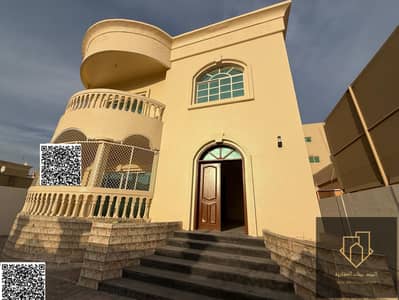 Luxury villa in Rawda 3, Ajman, 5 bedrooms, spacious living room, luxurious majlis, fully equipped kitchen, spacious courtyard, distinctive villa with