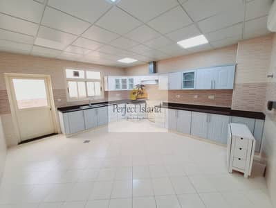 8 Cпальни Вилла в аренду в Халифа Сити, Абу-Даби - WhatsApp Image 2024-04-01 at 14.12. 37_371944e6. jpg
