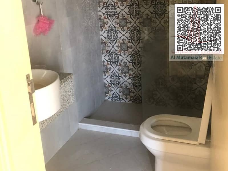 7 acae61dc-2c73-46b1-9936-f5642acc9557. jpg