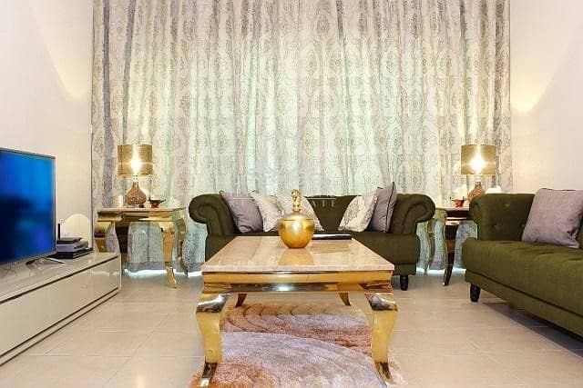 Sophisticated 2BR Apt in Downtown | Vacant Sophisticated 2BR Apt in Downtown | Vacant
