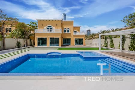 5 Bedroom Villa for Sale in Jumeirah Park, Dubai - Fully Upgraded I Extended I Premuim Location