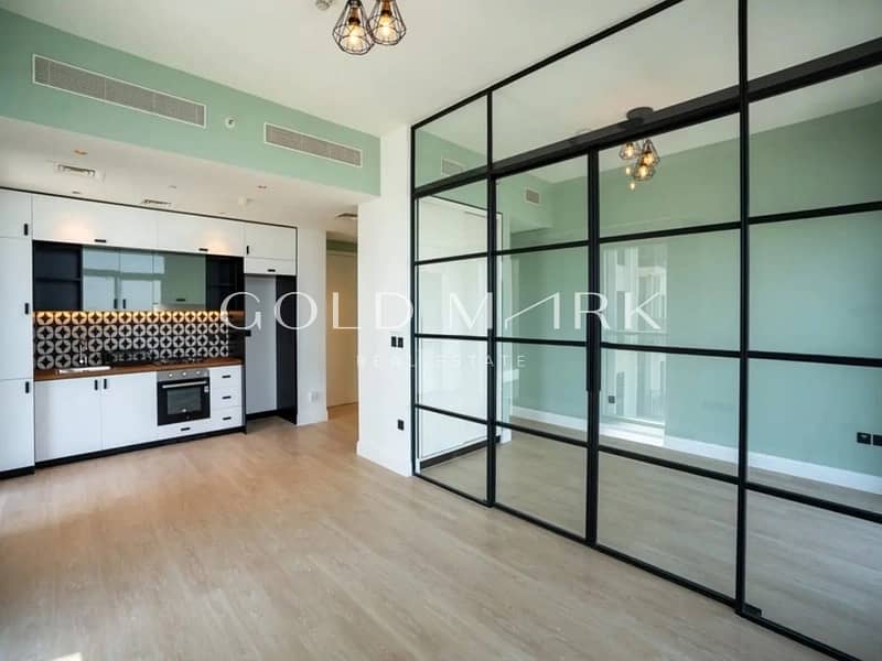 Great Location | Vacant | Low Floor| Luxury Living Great Location | Vacant | Low Floor| Luxury Living