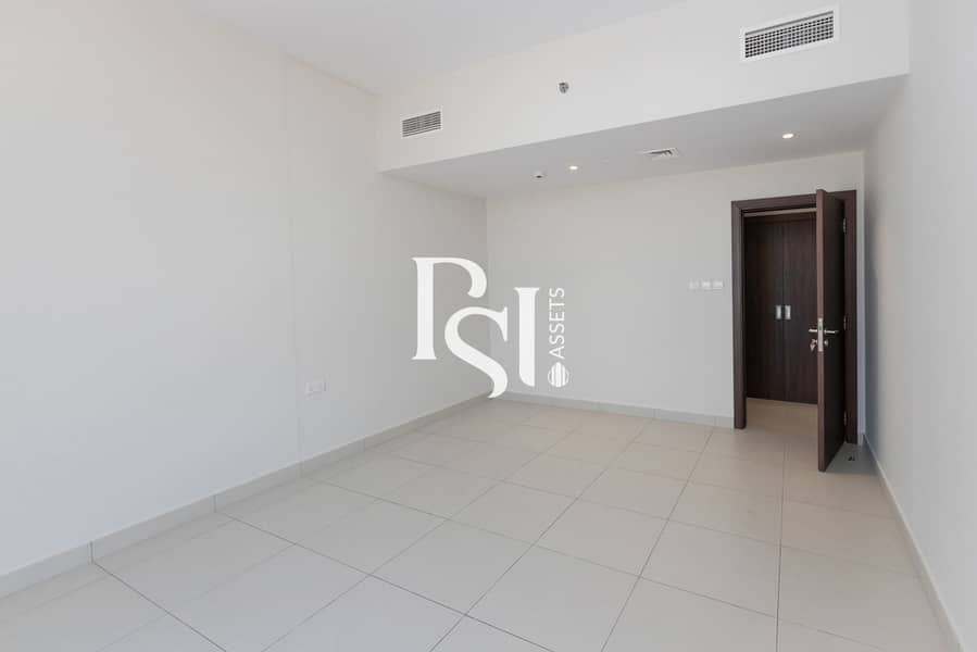 5 Reflection Tower-Shams-Abu-Dhabi-Al-Reem-Island-Bedroom. jpg
