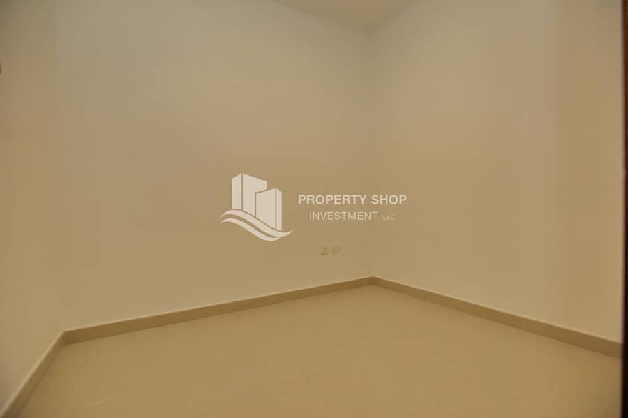 5 1632203-14806-Maids Room. jpg