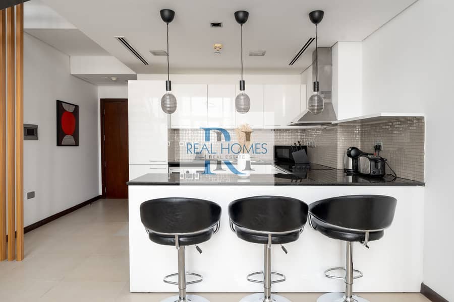 12 Kitchen 4. jpg
