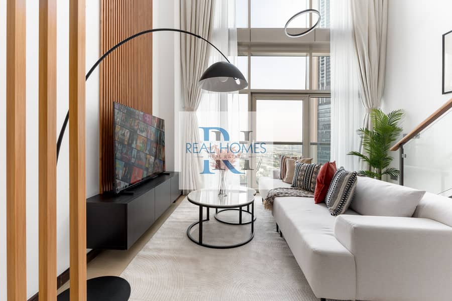 14 Living Room 2. jpg