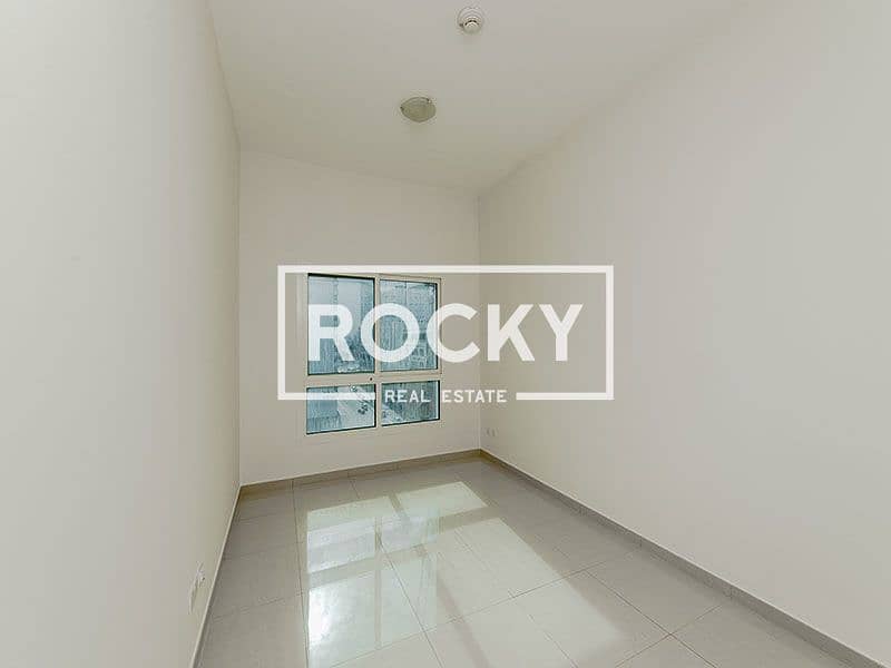 14 AlBarsha_MatarSaifBldg_208-3BR-WB-18. jpg