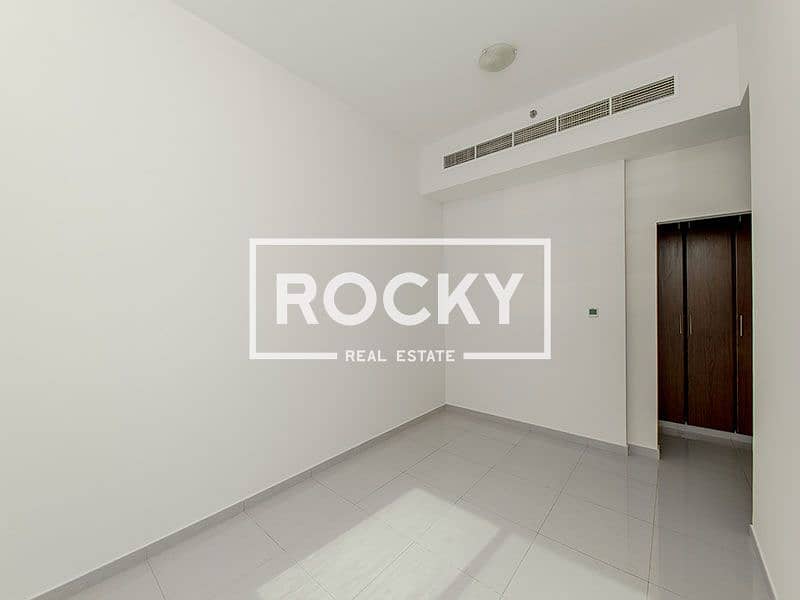 17 AlBarsha_MatarSaifBldg_208-3BR-WB-21. jpg