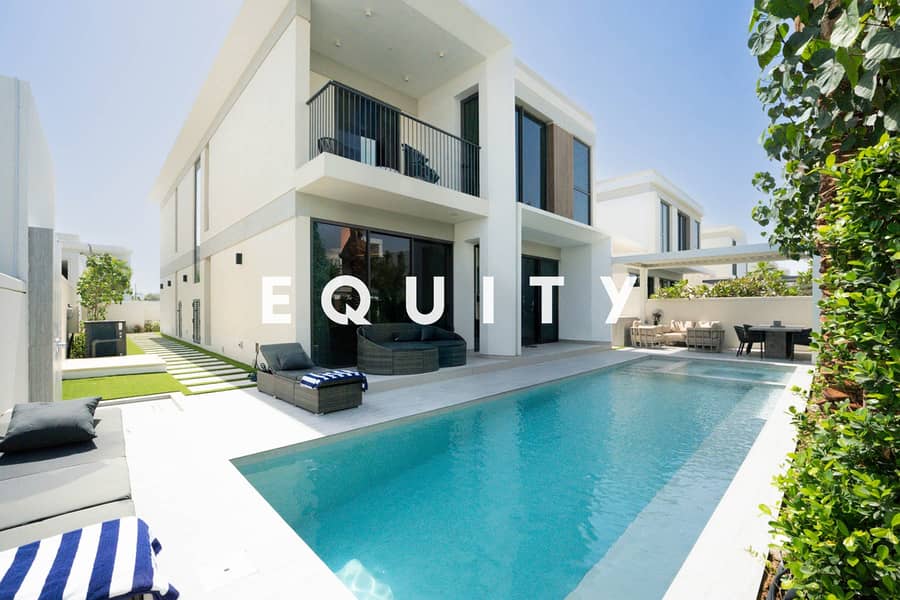 Vacant | 10m Pool | Upgraded | Single Row Vacant | 10m Pool | Upgraded | Single Row