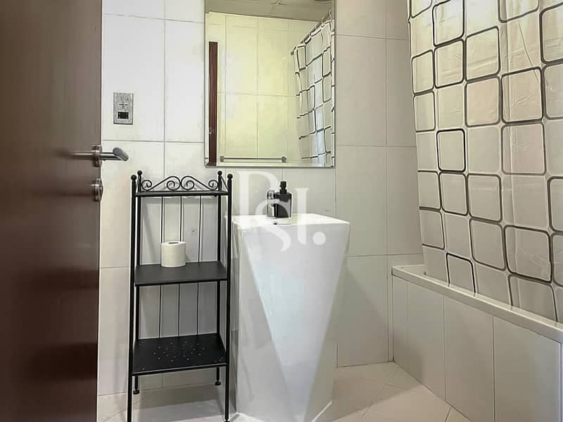 10 c4-hydra-avenue-city-of-lights-al-reem-island-abu-dhabi-bathroom. JPG