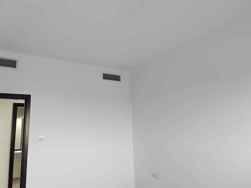 11 ef236a16-94b9-4e6e-be89-ae9c3b80be82. jpg