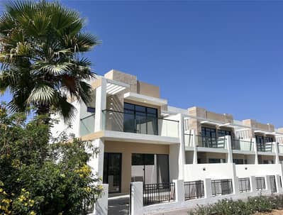 4 Bedroom Townhouse for Sale in DAMAC Hills, Dubai - End Unit | Stunning Views | Close to Pool and Park