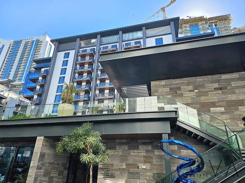 Cash Buyer | Swimming Pool View | Vacant Cash Buyer | Swimming Pool View | Vacant