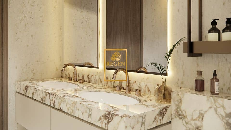 18 Master Bathroom 3. jpg