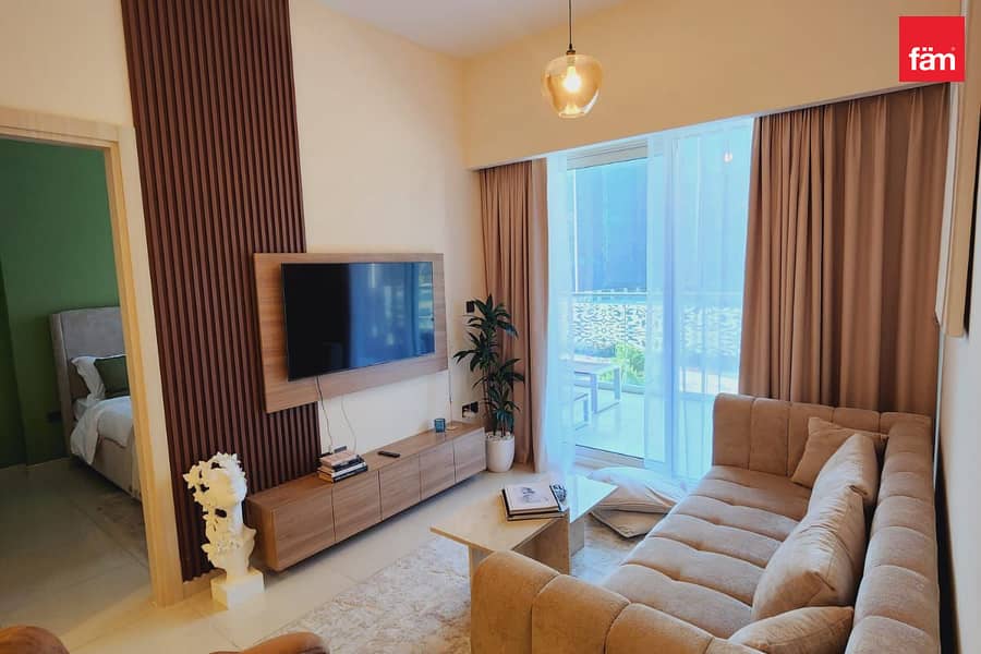 Central Location| Well Maintained| Fully Furnished Central Location| Well Maintained| Fully Furnished
