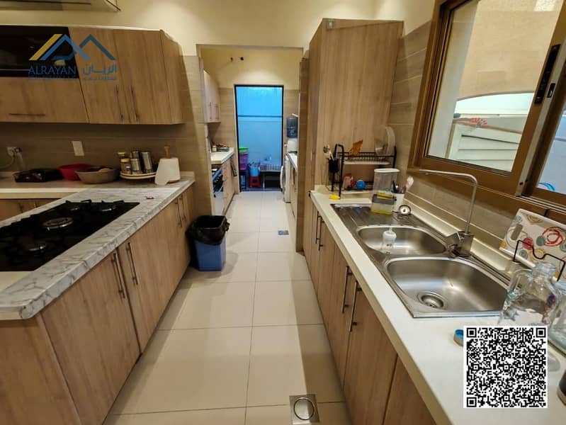 17 8799aa6d-db79-40cf-ba72-ca85ebf54afa. jpg