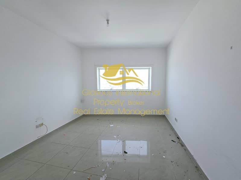 33 WhatsApp Image 2025-04-15 at 9.39. 42 PM. jpeg