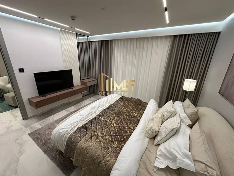 6 bedroom side 2. jpeg