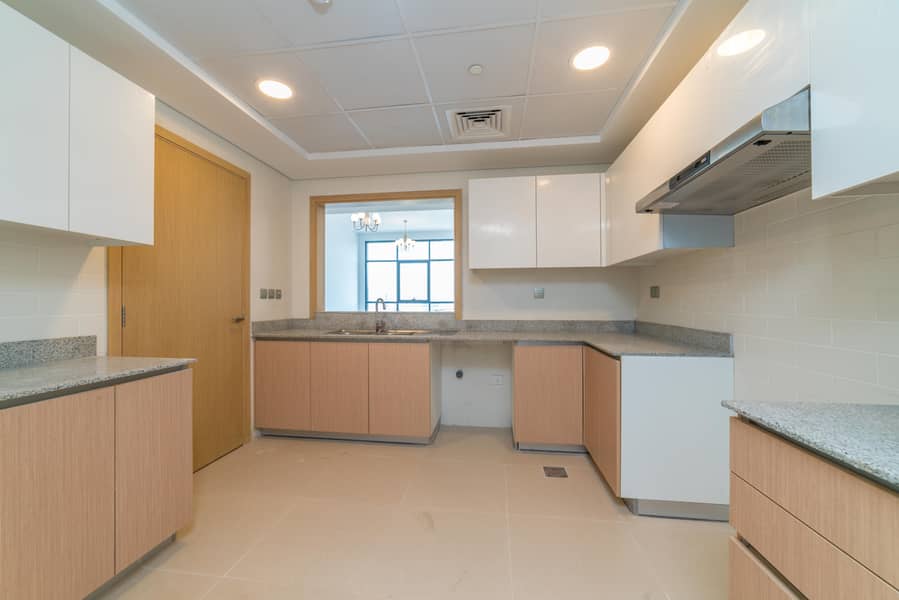 18 606 - 3 BR-6. jpg