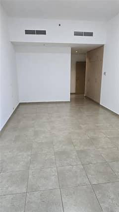 شقة في منازل المرقبات 03،المرقبات،ديرة 1 غرفة 79500 درهم - 11362780