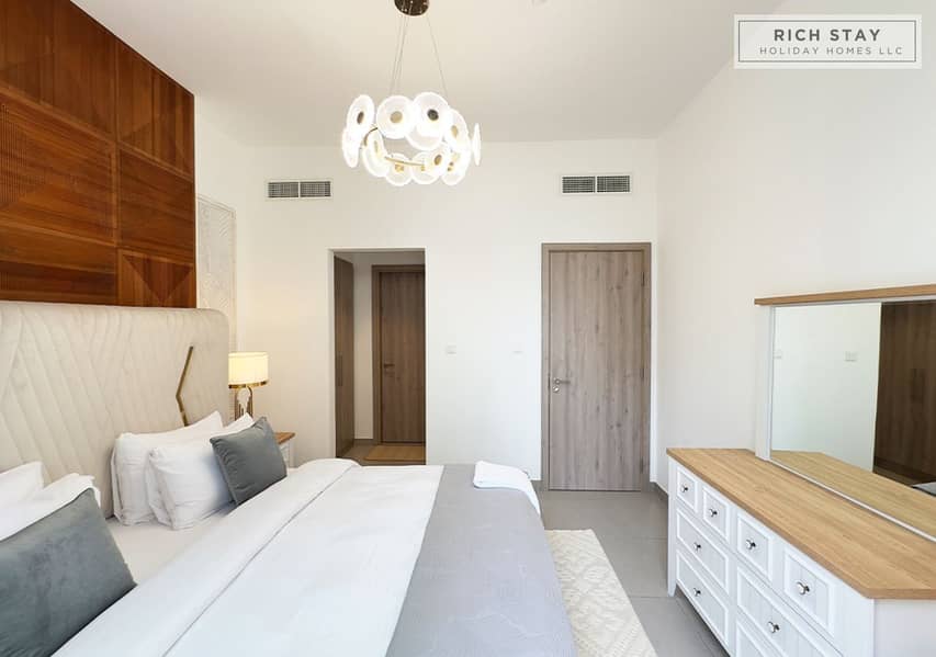 Spacious 1BR | Fully Furnished | Prime Location - Image 10