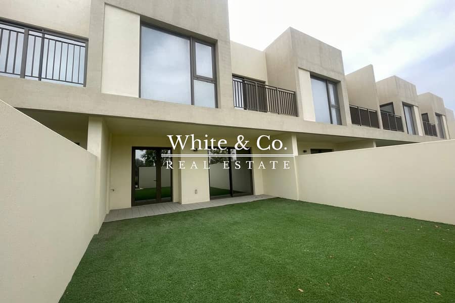 Private Garden | Single Row | Family Area Private Garden | Single Row | Family Area