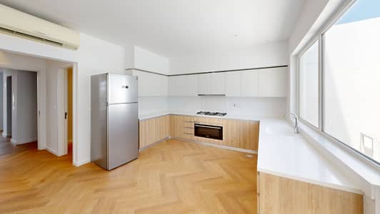 7 Bedroom Villa for Rent in Khalifa City, Abu Dhabi - Kitchen. jpg