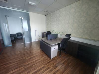 مکتب  للايجار في أبراج بحيرات الجميرا، دبي - IMG-20250416-WA0045. jpg