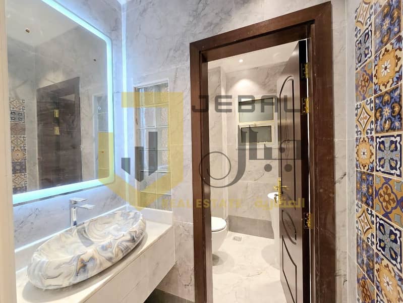 7 صورة واتساب بتاريخ 1446-10-15 في 12.01. 49_a2bf9a77. jpg