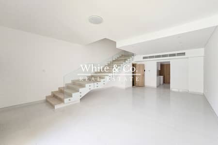 4 Bedroom Townhouse for Sale in Jumeirah Village Circle (JVC), Dubai - Vacant | Fully Renovated | 4 Bed + Maids