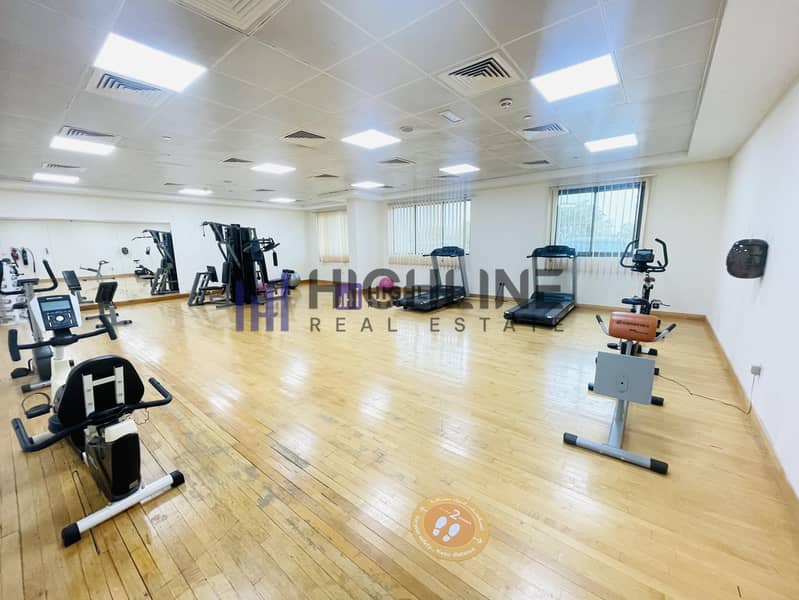 10 gym 1. jpg