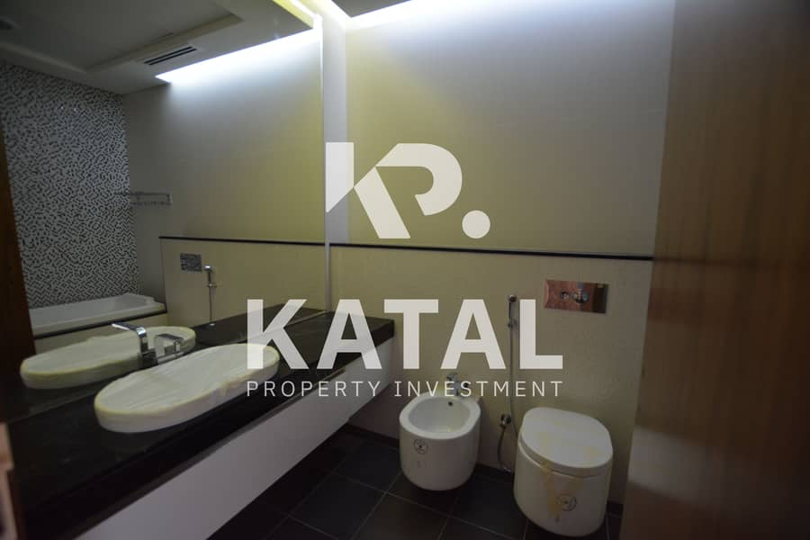 26 The Gate Tower 2, The Gate Tower, Shams Gate District, Al Reem Island, Abu Dhabi,Reem Mall 009. JPG
