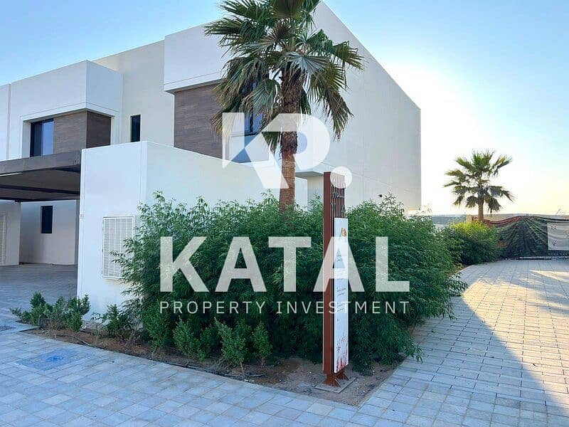 13 Noya Viva, Yas Island Abu dhabi,2 bedroom, 3 bedroom, Single Row Villa, Town house Sale, Yas Park View, Yas Island, Abu Dhabi 02. jpg