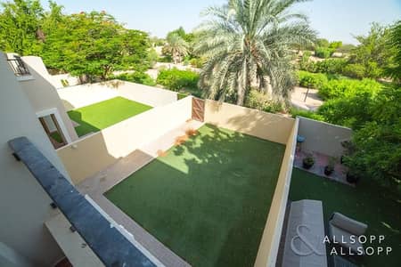 Type 4M | Backing Pool and Park | Vacant Type 4M | Backing Pool and Park | Vacant
