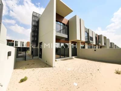 تاون هاوس 4 غرف نوم للايجار في دبي لاند، دبي - IMG-20250416-WA0028. jpg