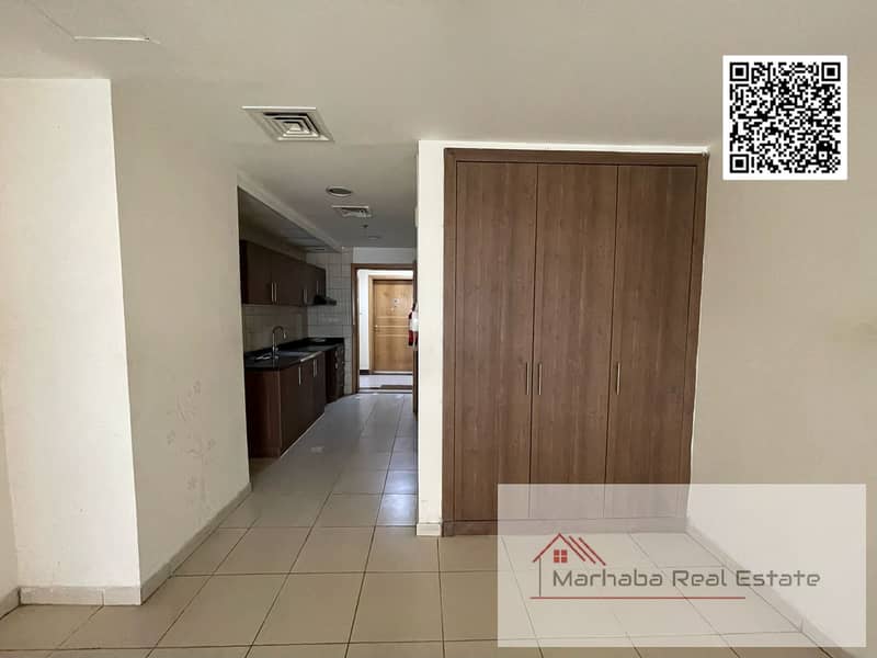8 de6edb10-394e-431a-a992-ab04d032c236. jpg