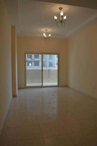 شقة في برج لافندر،مدينة الإمارات‬ 1 غرفة 20000 درهم - 4162549
