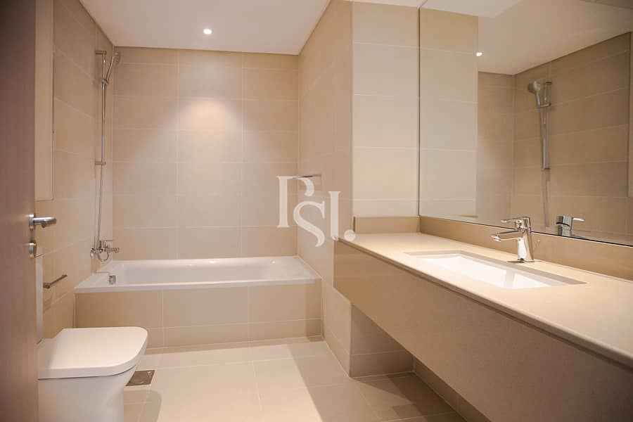 11 water-edge-yas-island-abu-dhabi-bathroom (2). JPG